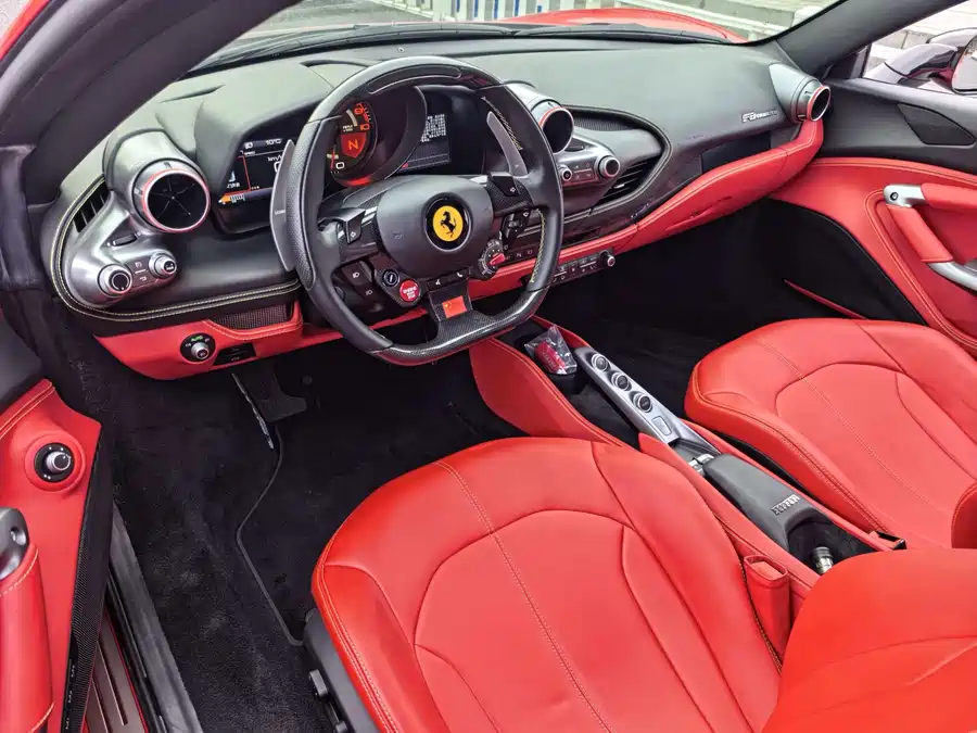 Ferrari F8