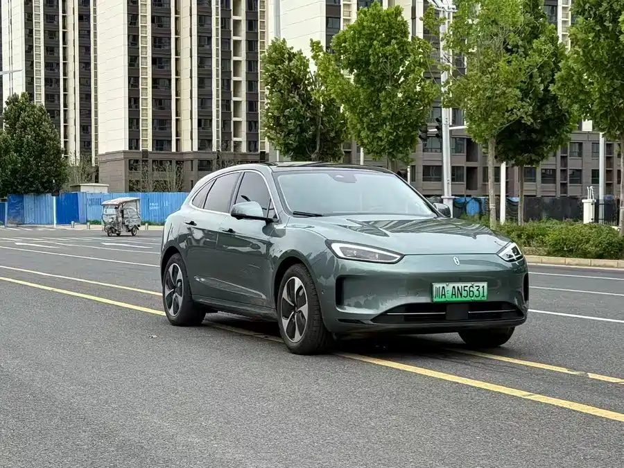 AITO Wenjie M5