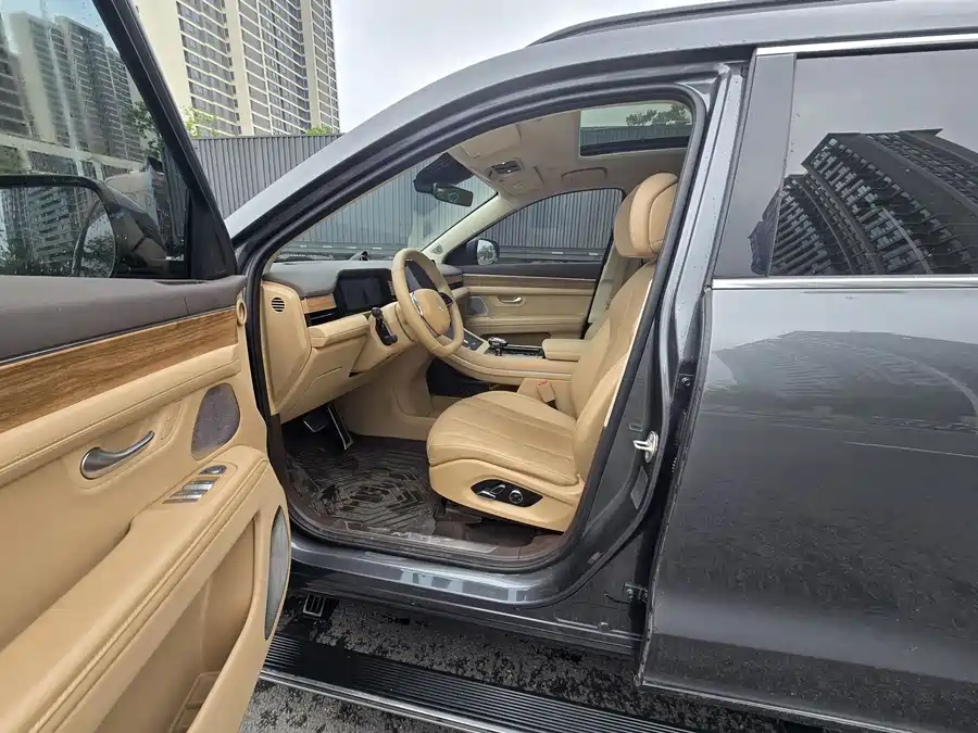AITO Wenjie M7