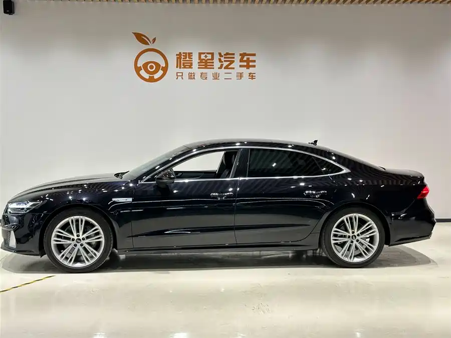 Audi A7L