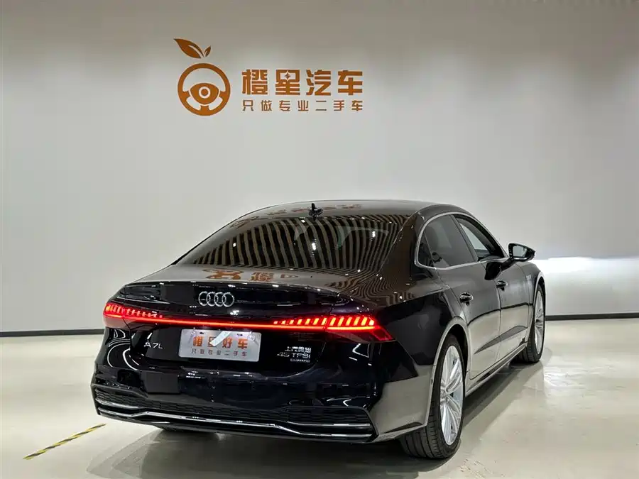 Audi A7L