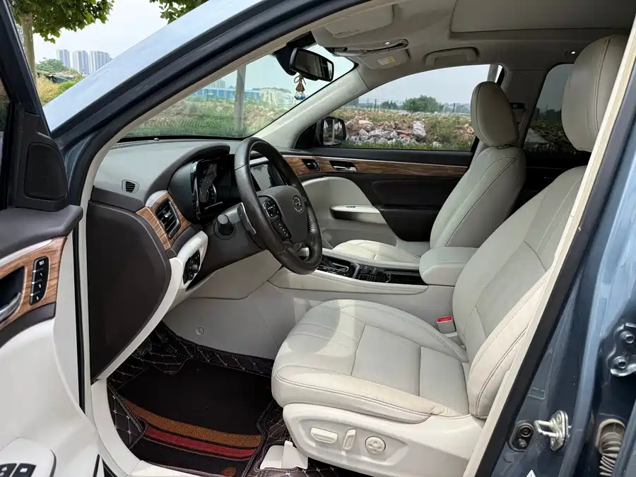 GAC Trumpchi GS8
