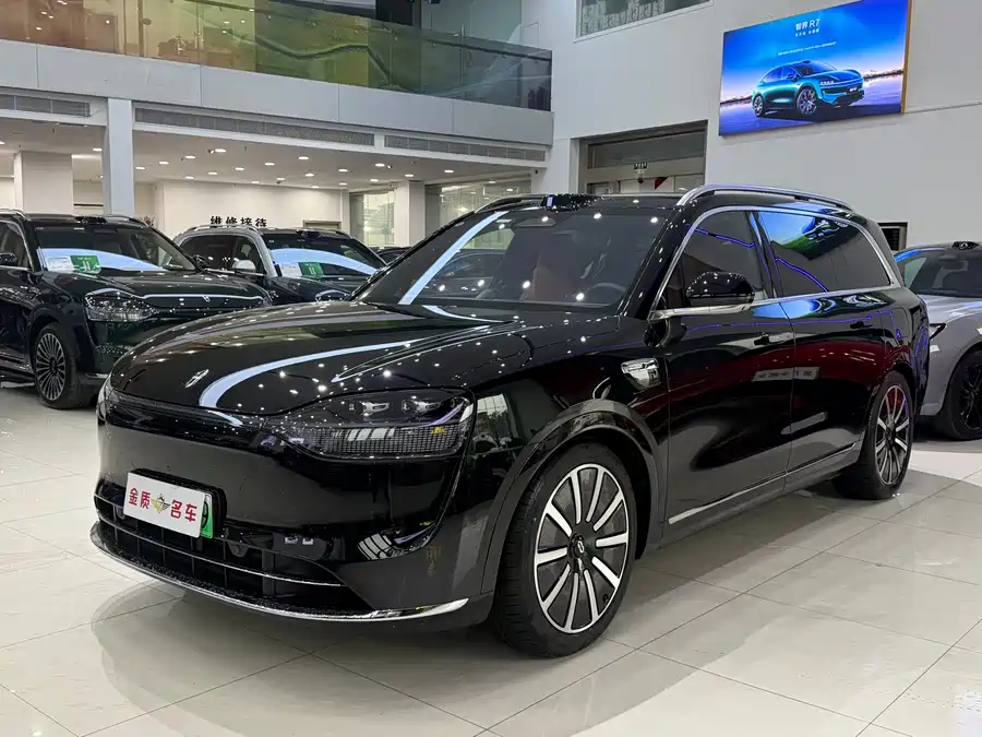 AITO Wenjie M9