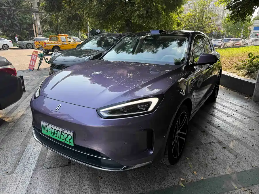 AITO Wenjie M5