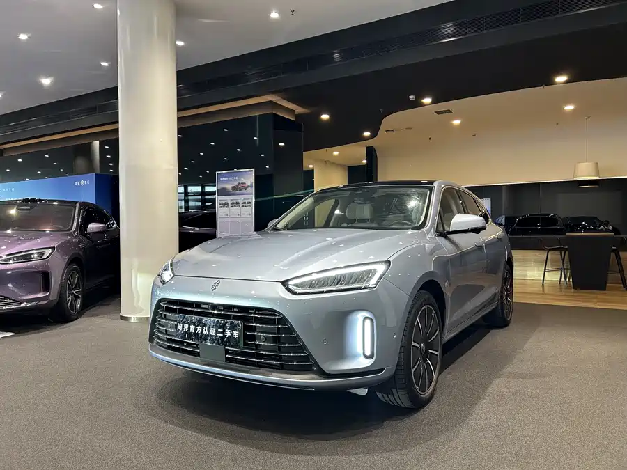 AITO Wenjie M5