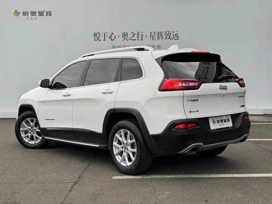 Jeep Cherokee
