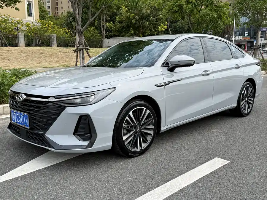 Chery Arrizo 8