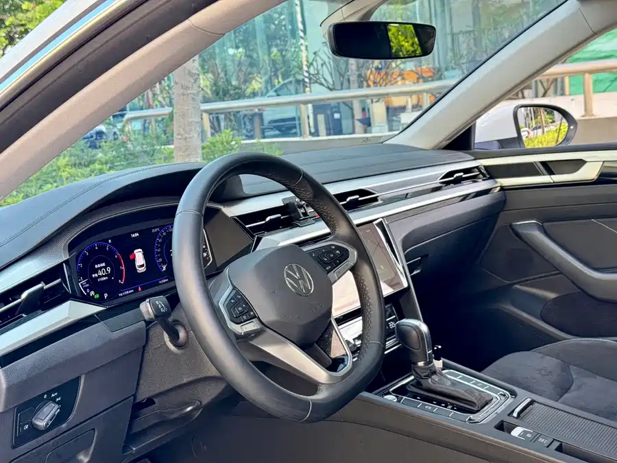 Volkswagen FAW- CC