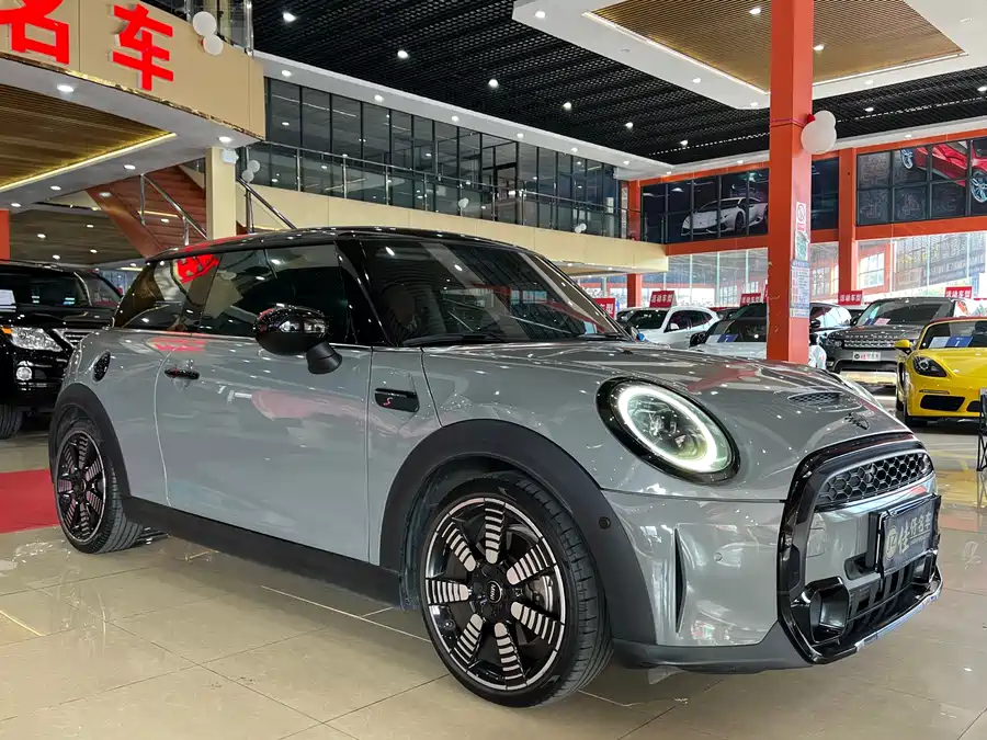 MINI 