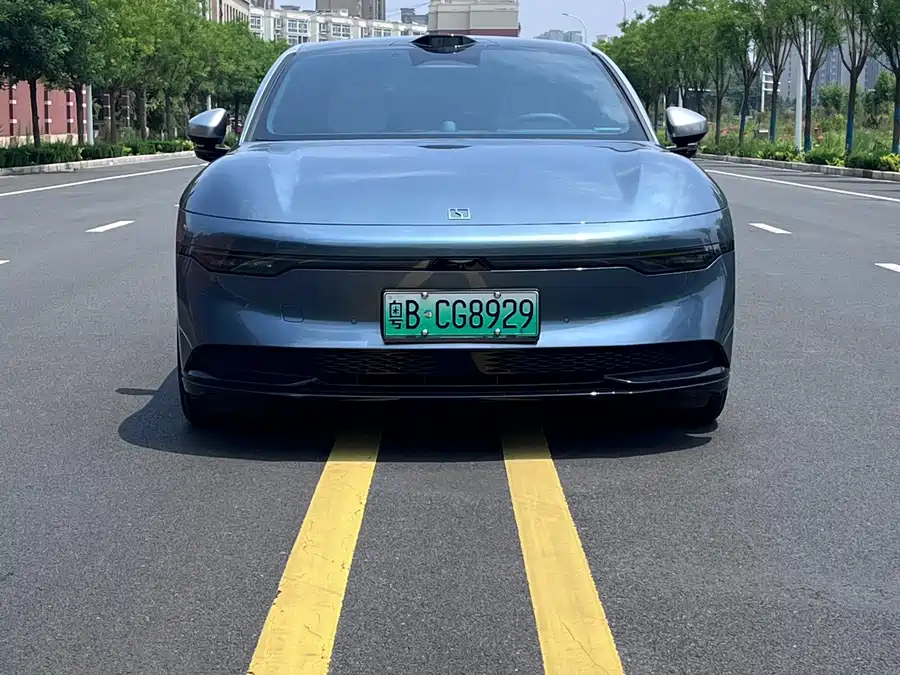 Zeekr 007