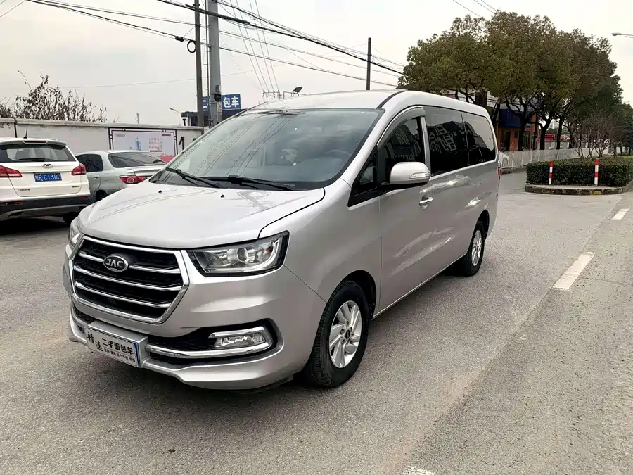 JAC Refine Ruifeng M4