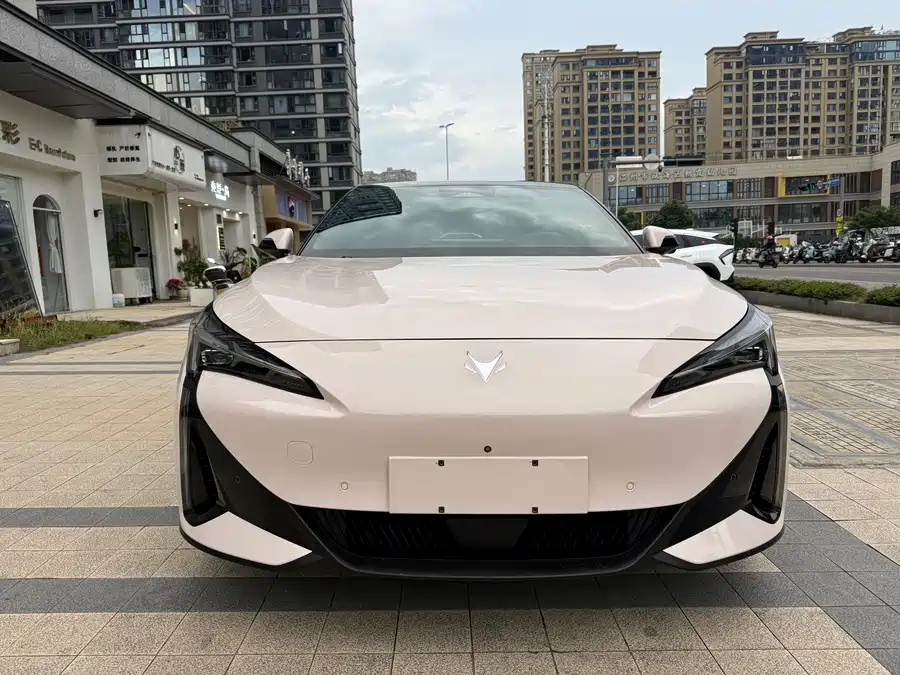 ARCFOX Alpha S5