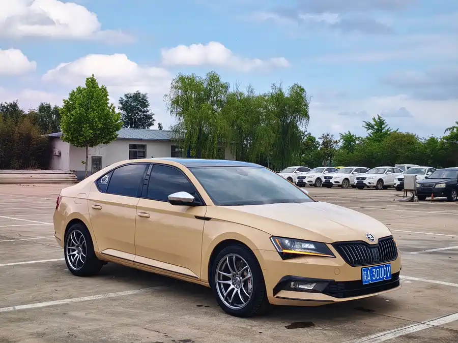 Skoda SuperB