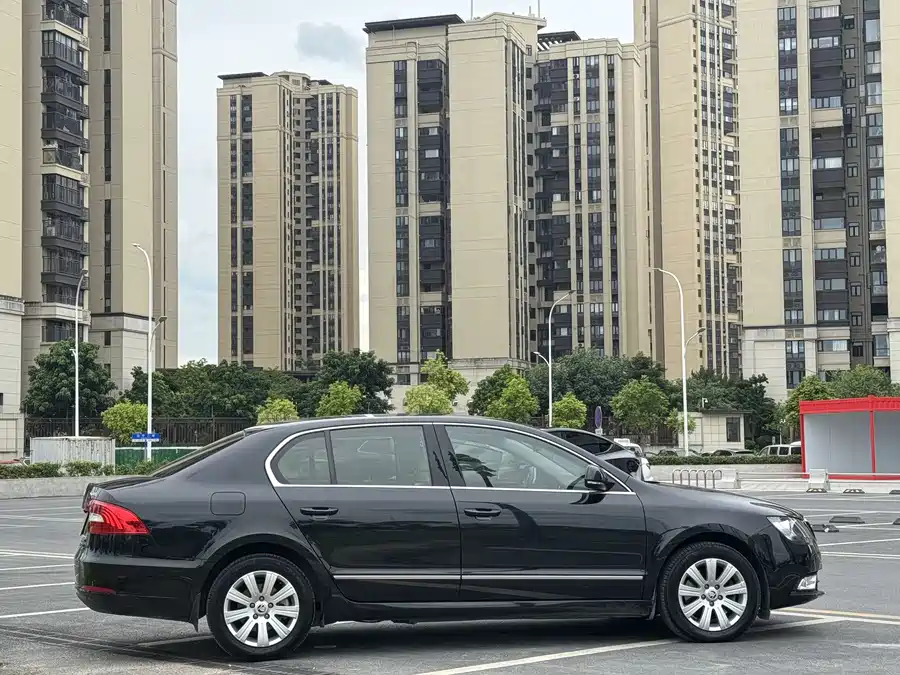 Skoda SuperB