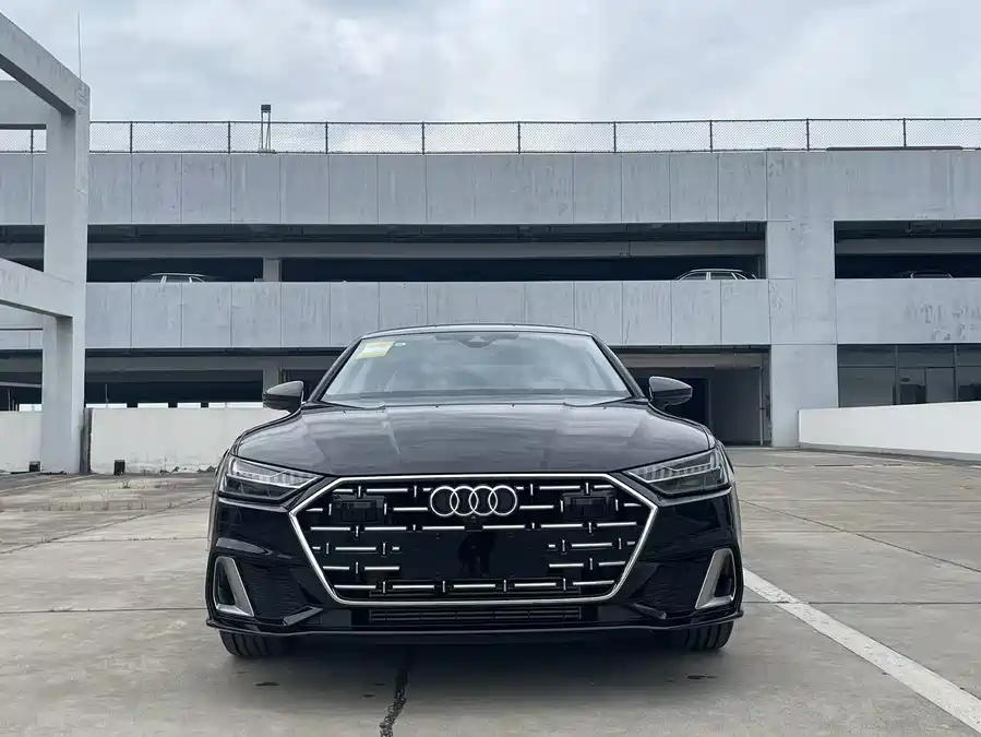 Audi A7L