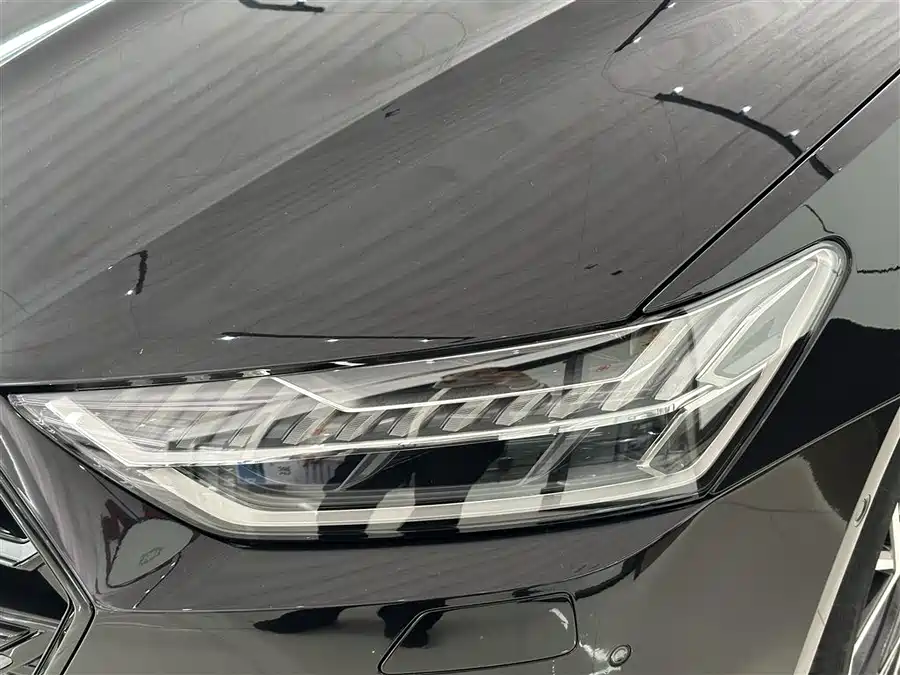 Audi A7L