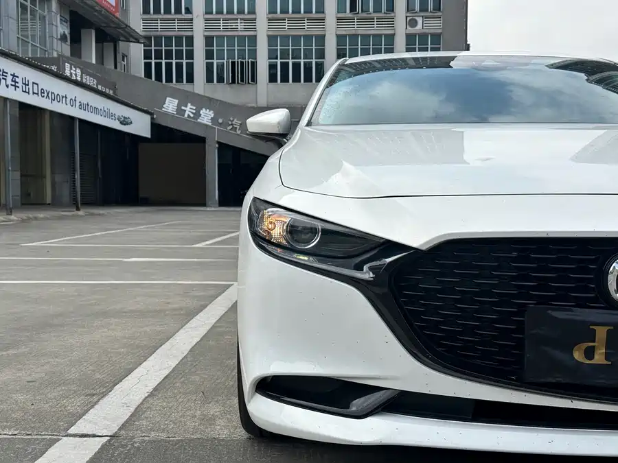 Mazda 3