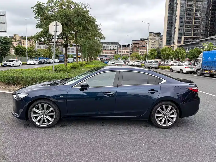 Mazda Atenza