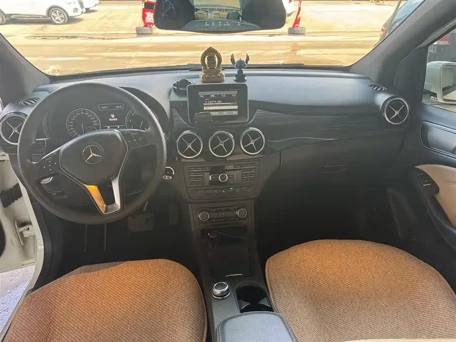 Mercedes-Benz Grade A