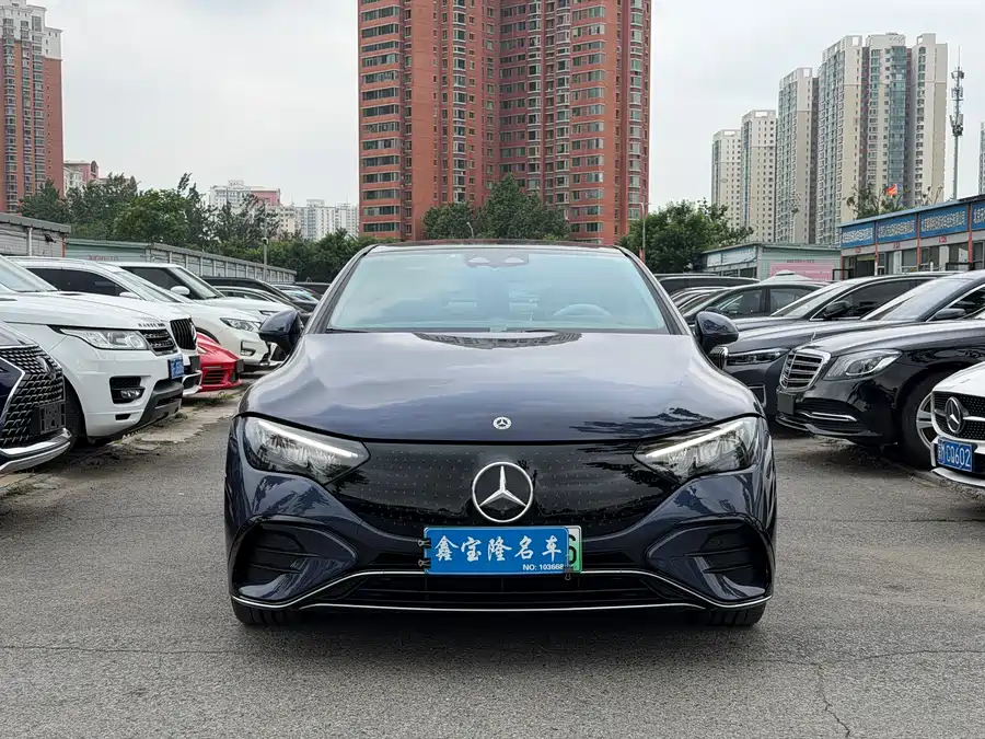 Mercedes Benz EQE