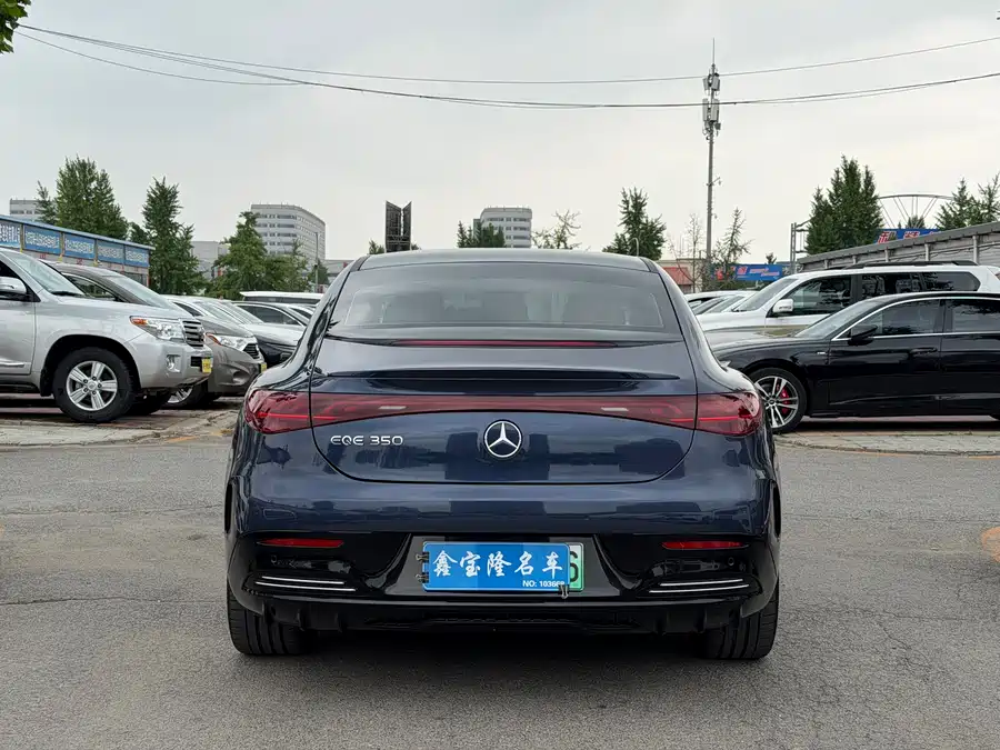 Mercedes Benz EQE