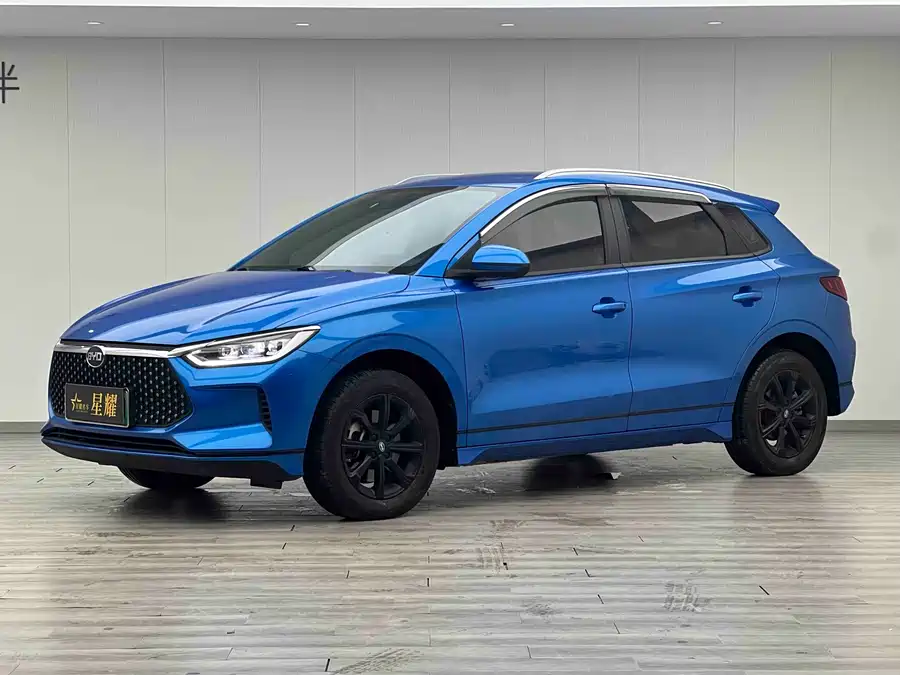 BYD e2