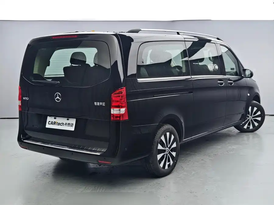 Mercedes Benz Vito