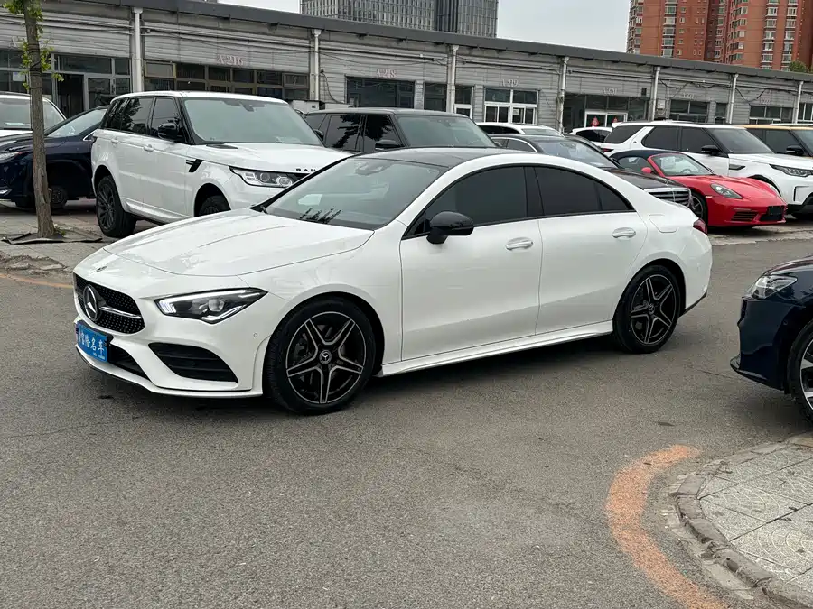 Mercedes-Benz CLA