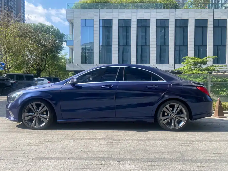 Mercedes-Benz CLA