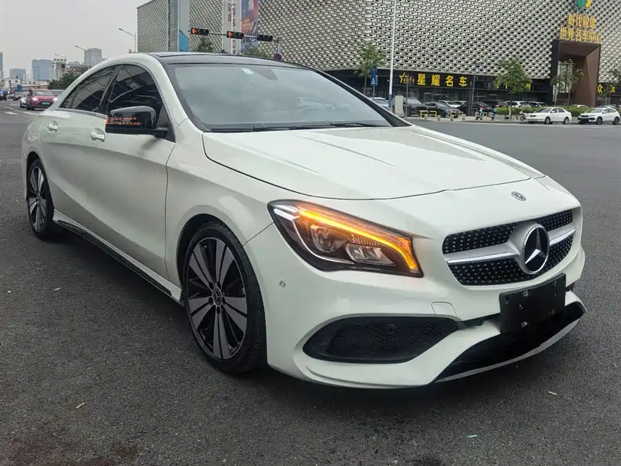 Mercedes-Benz CLA