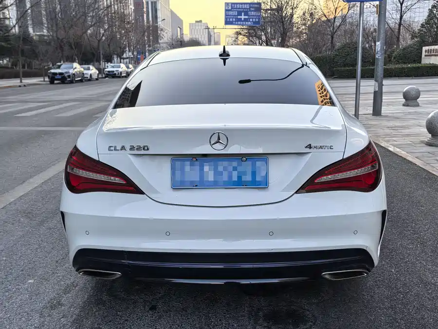 Mercedes-Benz CLA