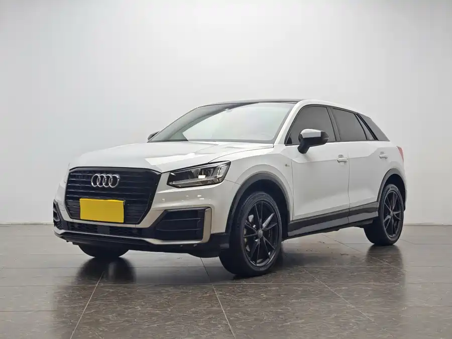 Audi Q2L