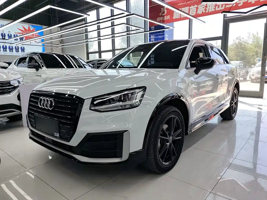 Audi Q2L