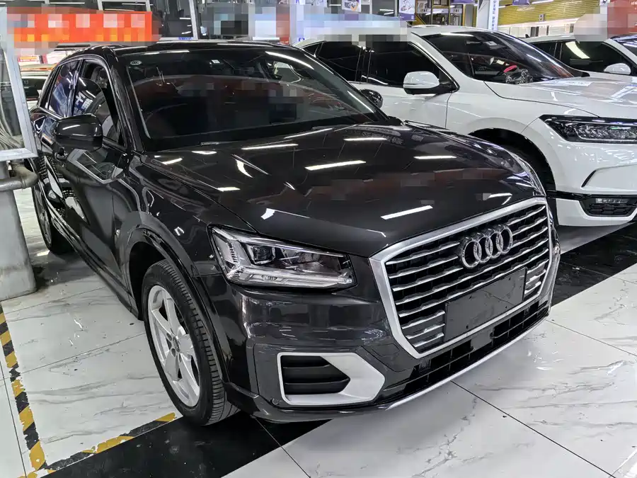 Audi Q2L