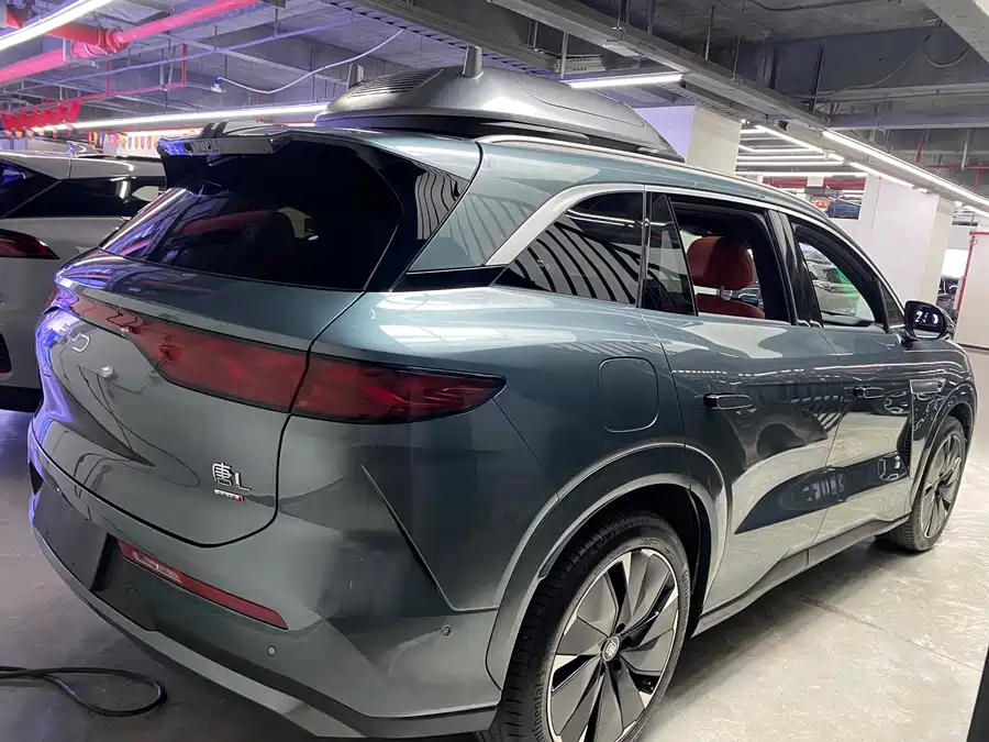 BYD Tang L