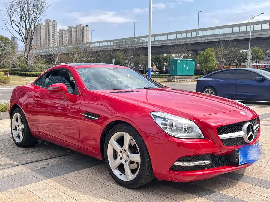 Mercedes Benz SLK-Class