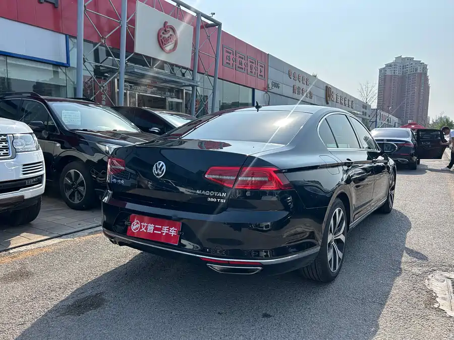 Volkswagen Magotan
