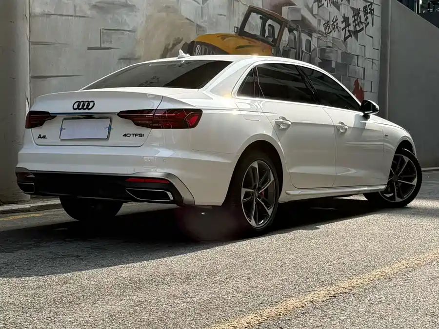Audi A4L