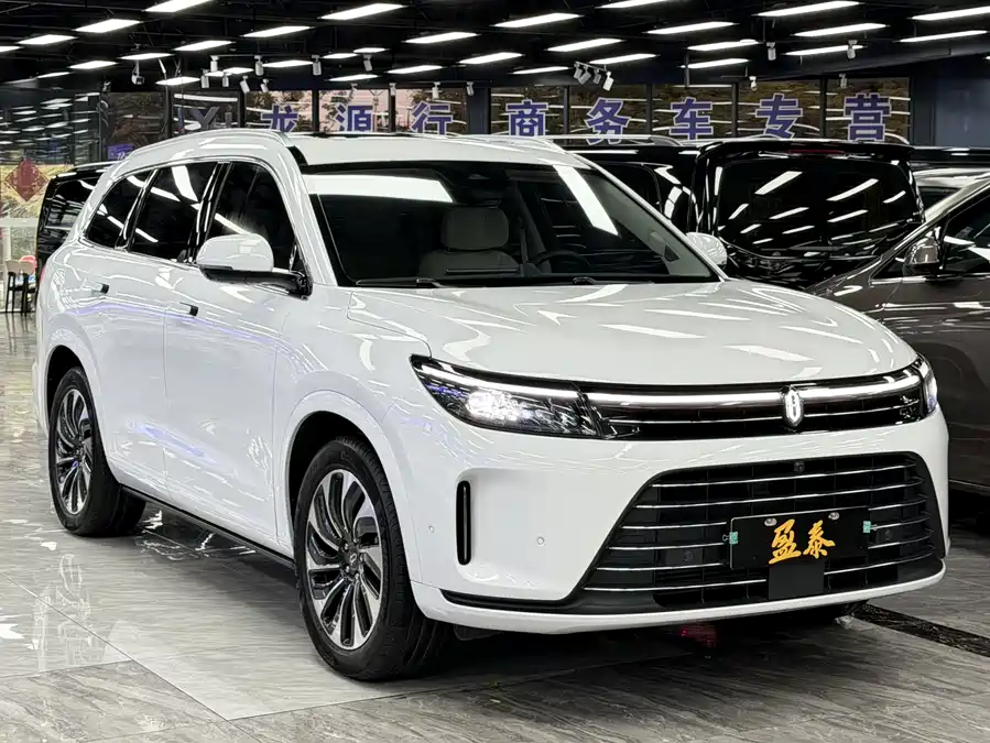 AITO Wenjie M7