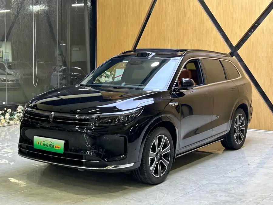 AITO Wenjie M7