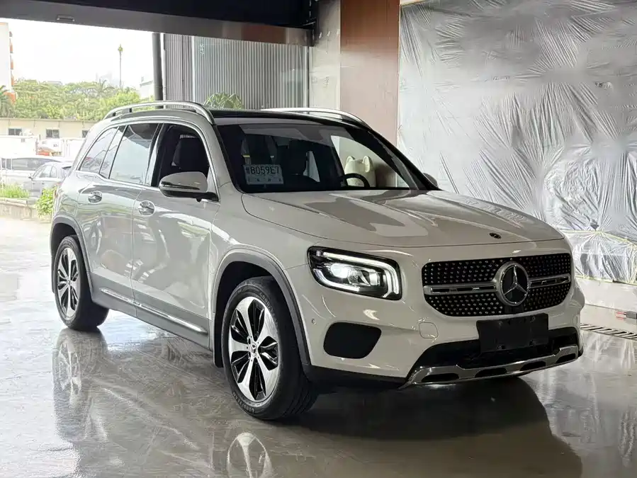 Mercedes Benz GLB