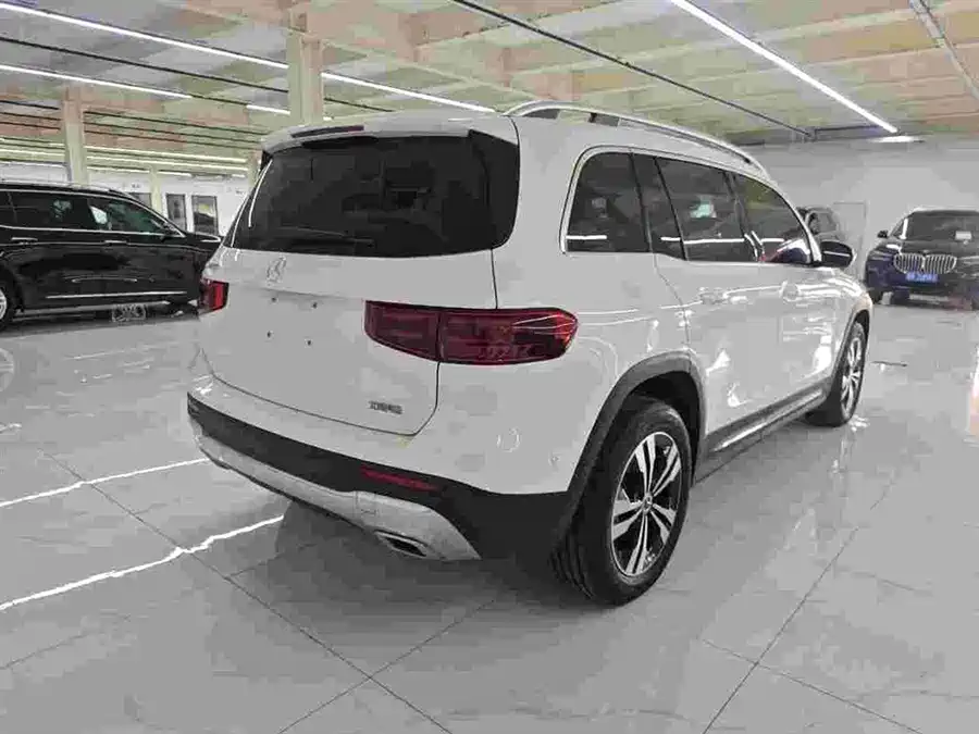 Mercedes Benz GLB