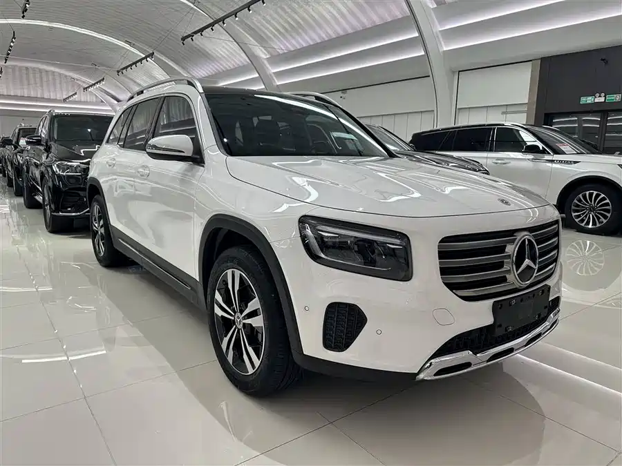 Mercedes Benz GLB