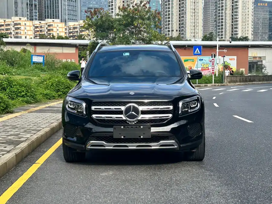 Mercedes Benz GLB