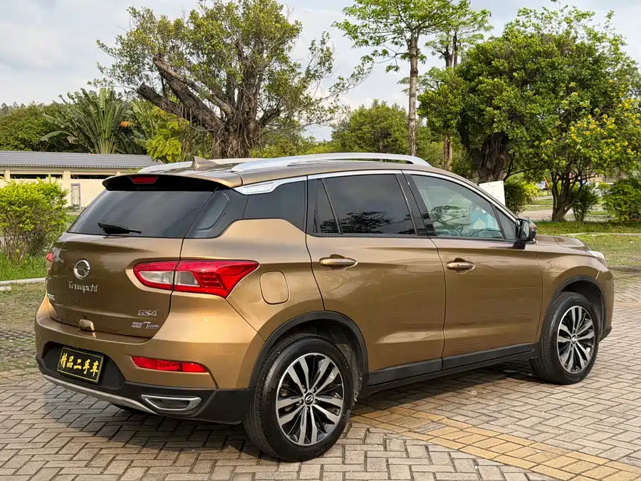 GAC Trumpchi GS4