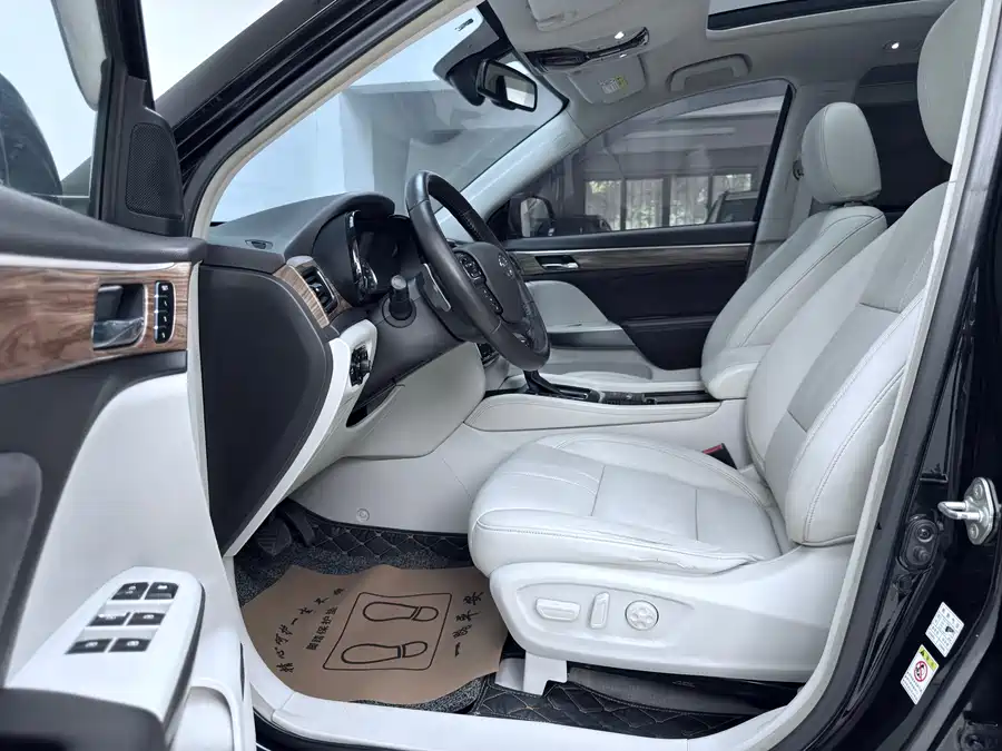 GAC Trumpchi GS8