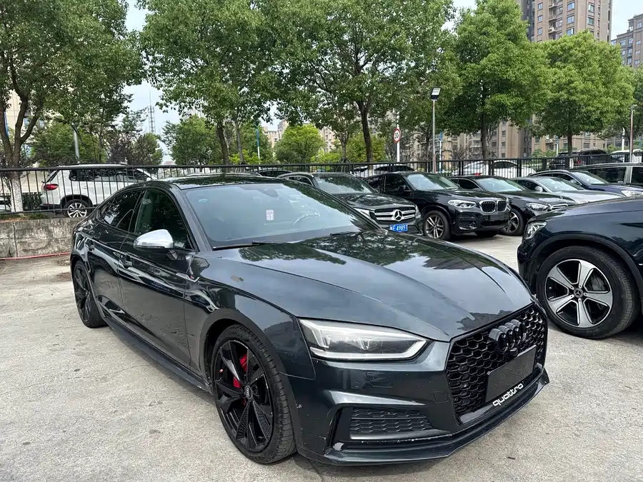 Audi S5
