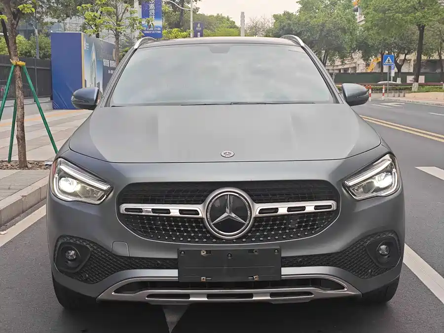 Mercedes Benz GLA