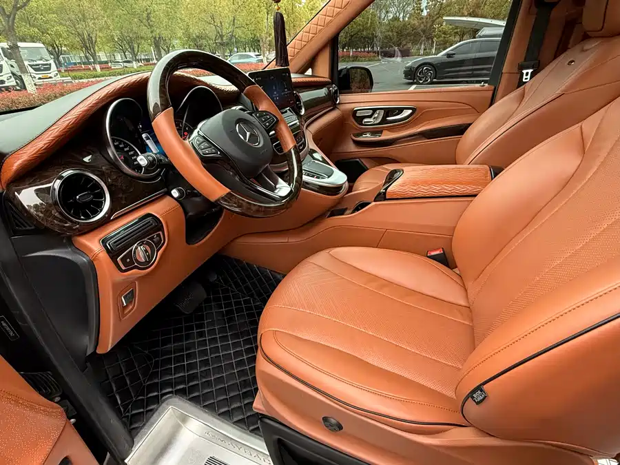 Mercedes Benz Class V