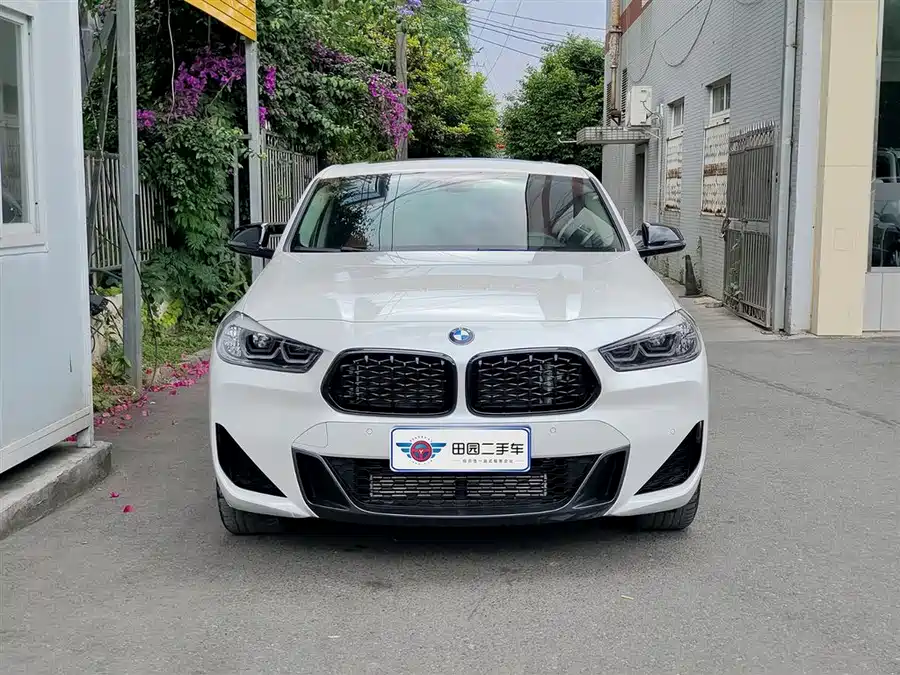 BMW X2